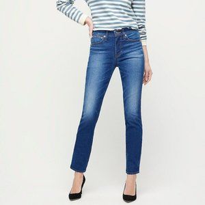 J Crew Women's Vintage straight jean in New England wash Item AK073 size 26 $128